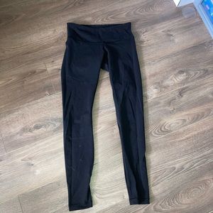 Lululemon black leggings, size 6